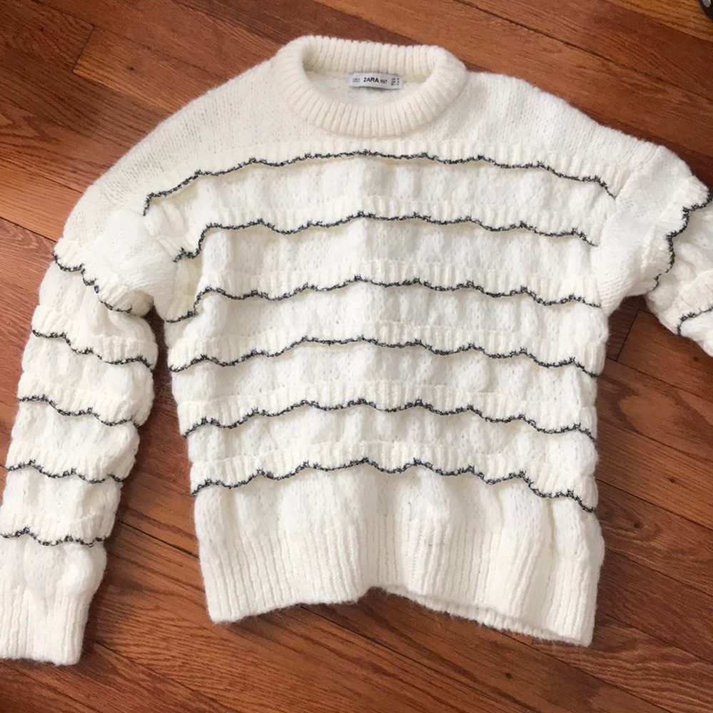 NWOT zara cream chunky sweater size small